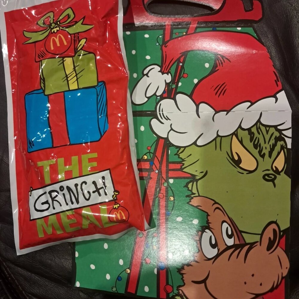Mcdonalds Christmas 2025 Grinch Socks Mystery Color and bonus box